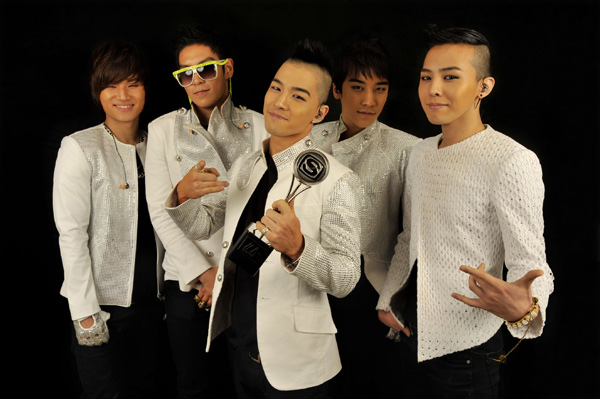 [ĐBCB] Các nhân viên chia sẻ suy nghĩ về BIGBANG nhân kỉ niệm 6 năm nhóm ra mắt ở Nhật Bigbang-_japan